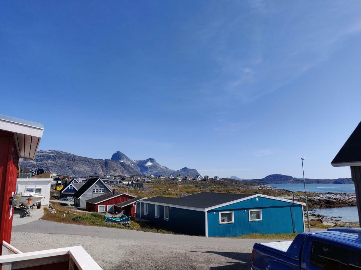 Eagle View Hotel Nuuk Exterior photo